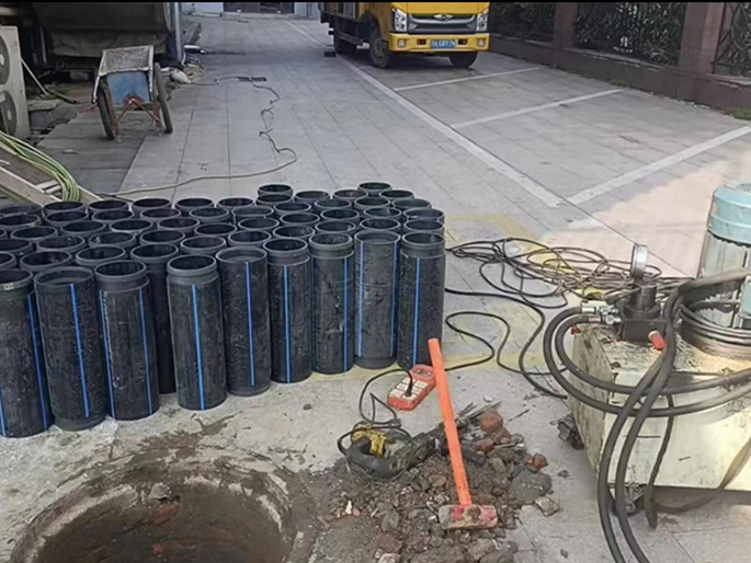 高石碑镇PE置换管厂家 DN315置换管 非开挖管短管置换